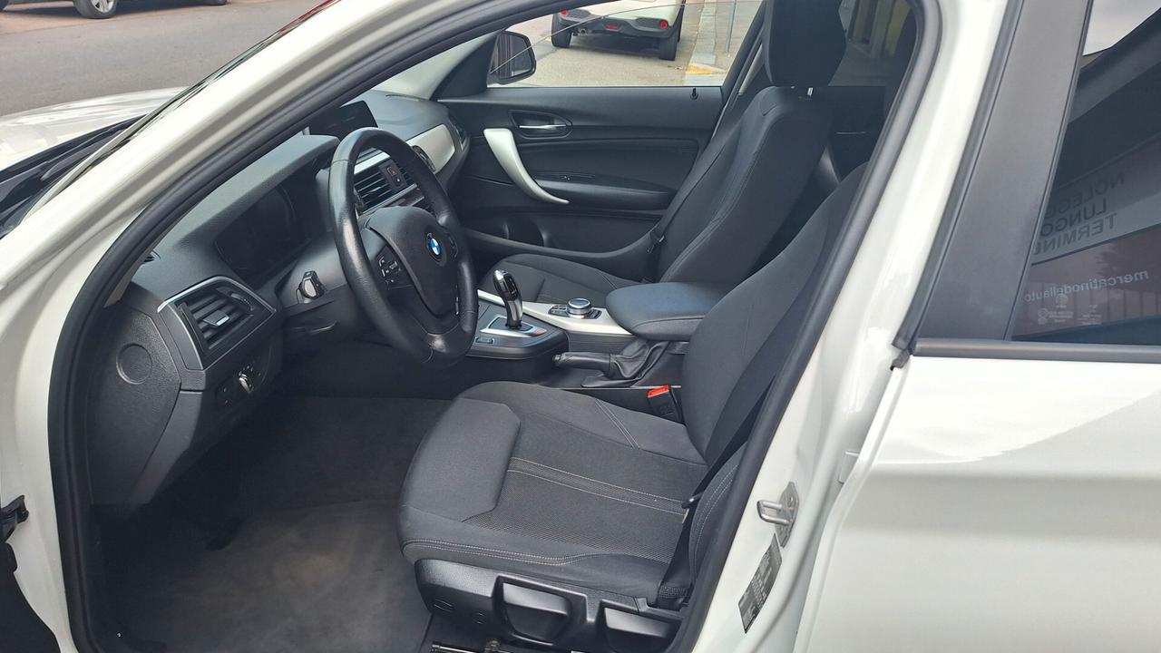 Bmw 118 118i 5p. Urban