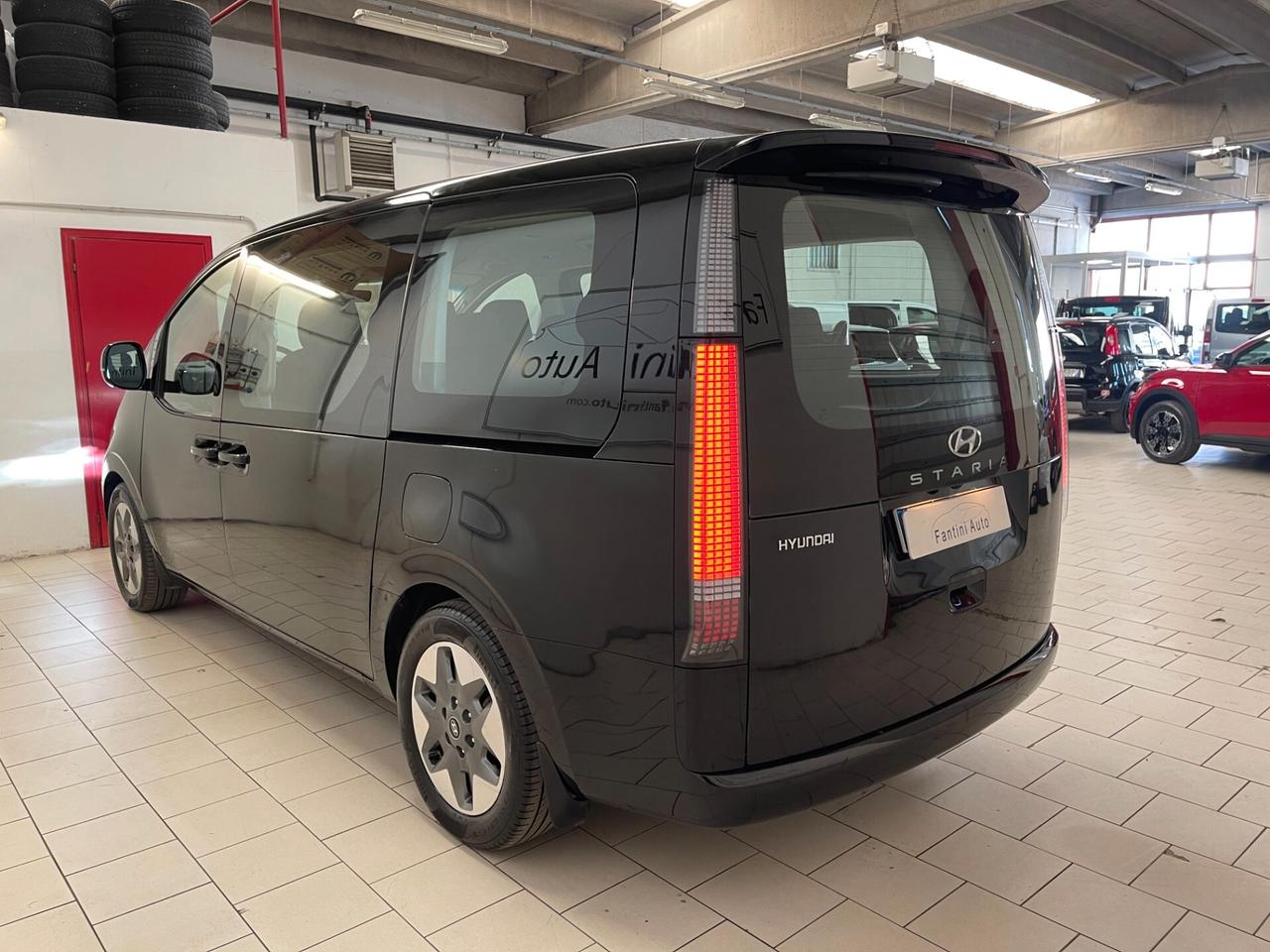 Hyundai Staria Wagon 2.2 CRDi 177cv 2wd c.auto-LEGGI SOTTO