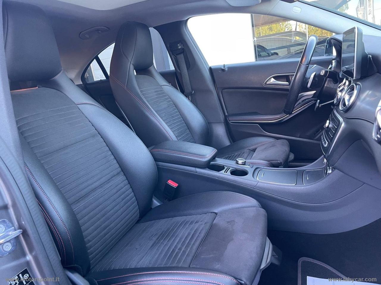MERCEDES-BENZ CLA 200 d Automatic Premium AMG TETTO NIGHT PACK