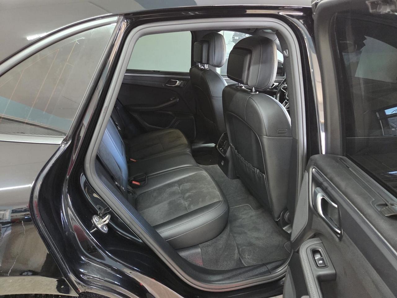 PORSCHE MACAN 2.0 245CV AUTOM TETTO NAV XENON-2019