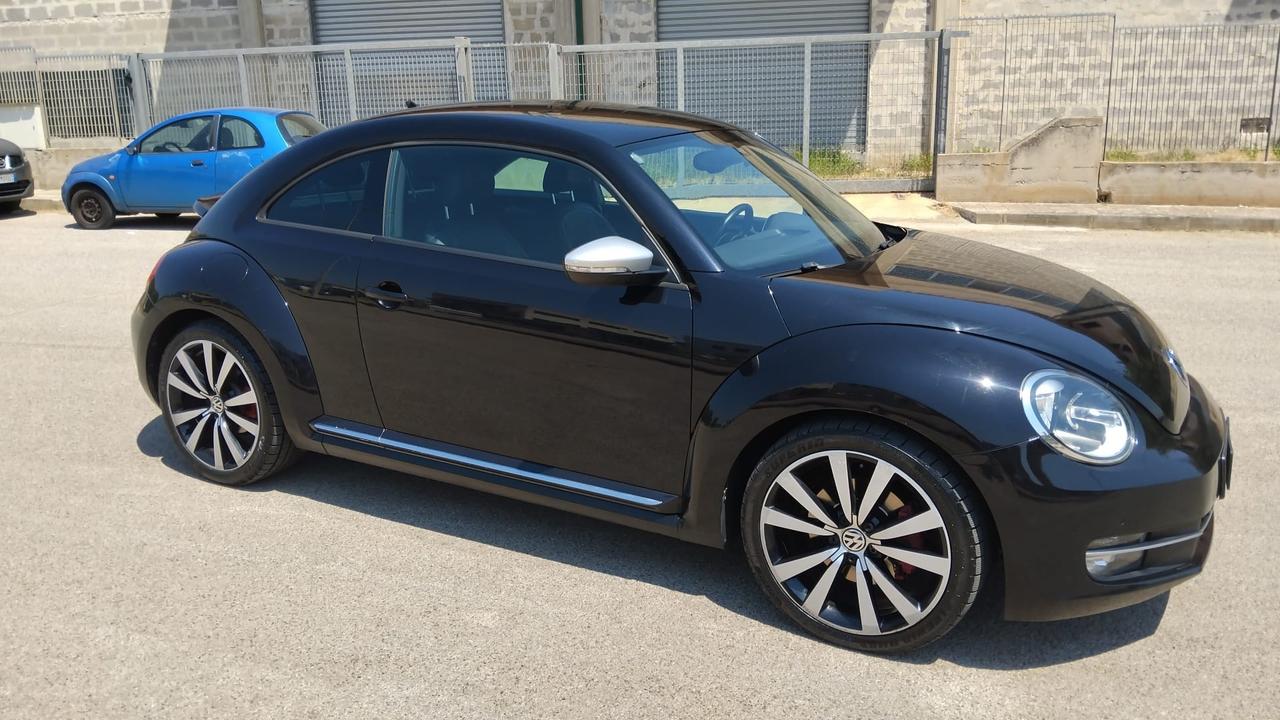 Volkswagen Maggiolino 2.0 TSI DSG Sport