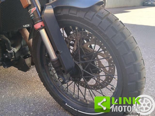 HUSQVARNA Svartpilen 401 ABS NEO PATENTATI