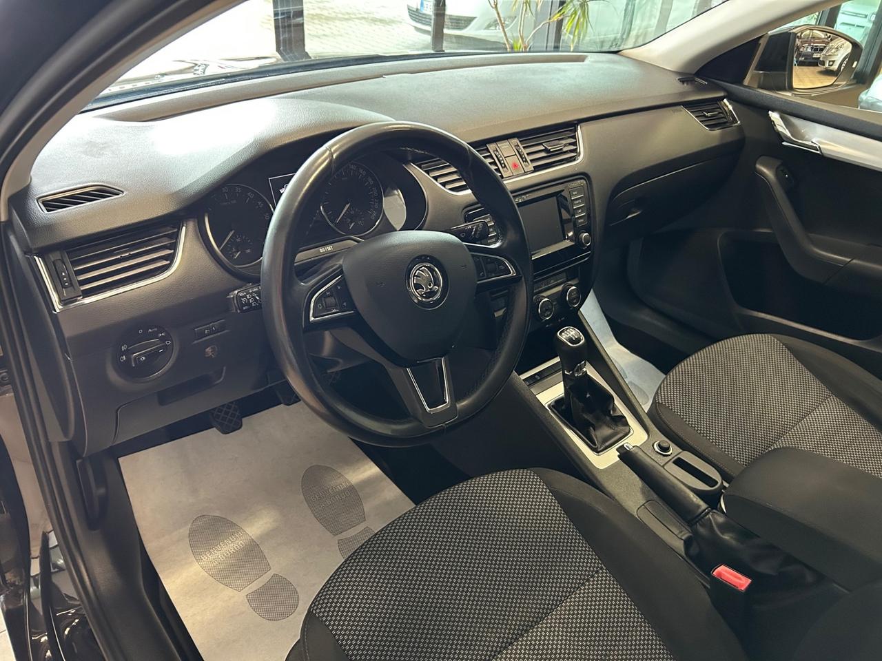 Skoda Octavia - 2014 1.6 TDI 105 CV SW