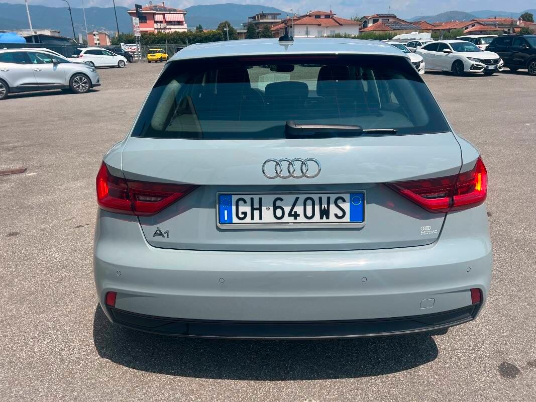 Audi A1 25 1.0 tfsi Admired my20