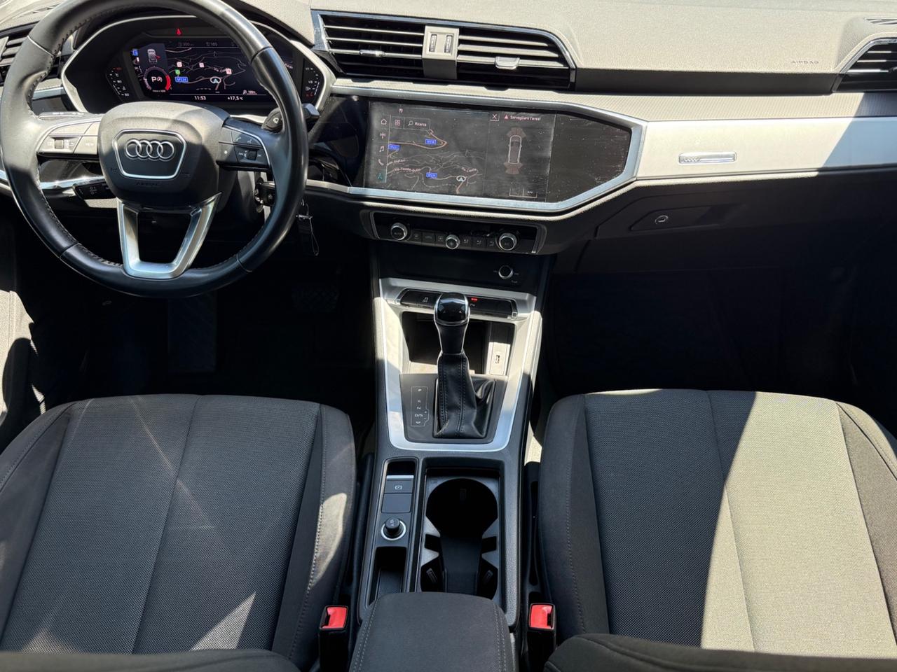 Audi Q3 35 TDI S tronic Business Advanced
