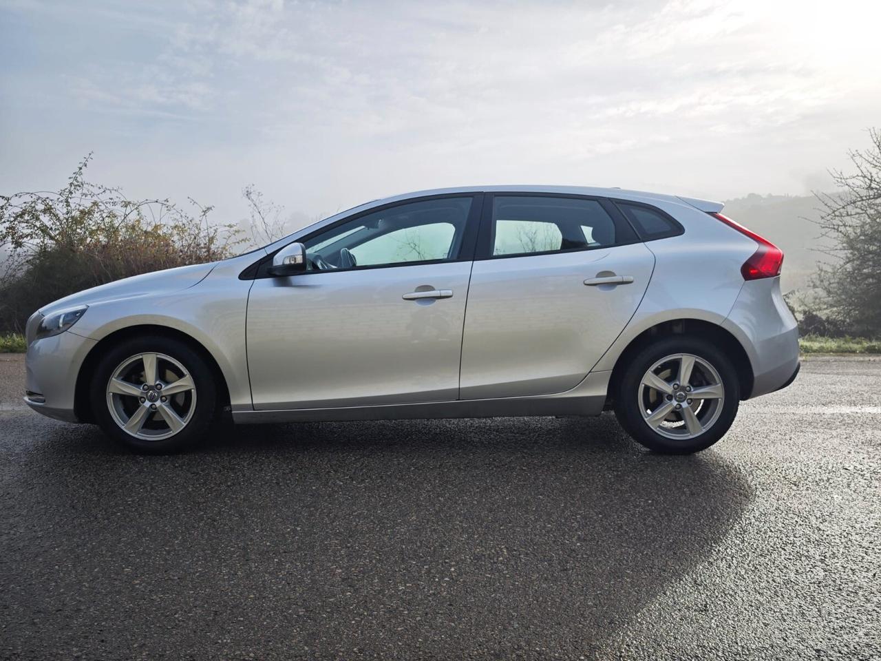 Volvo V40 D2 1.6 Momentum