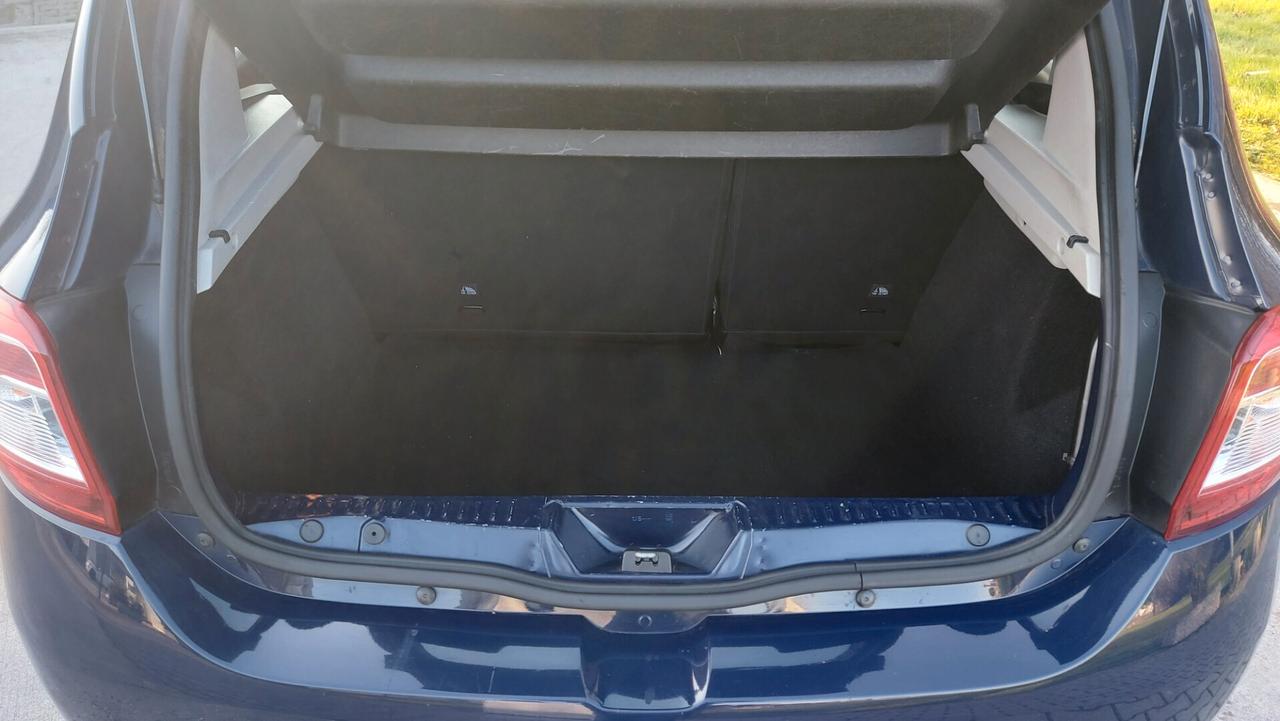 Dacia Sandero 1.5 dci - Lauréate Family