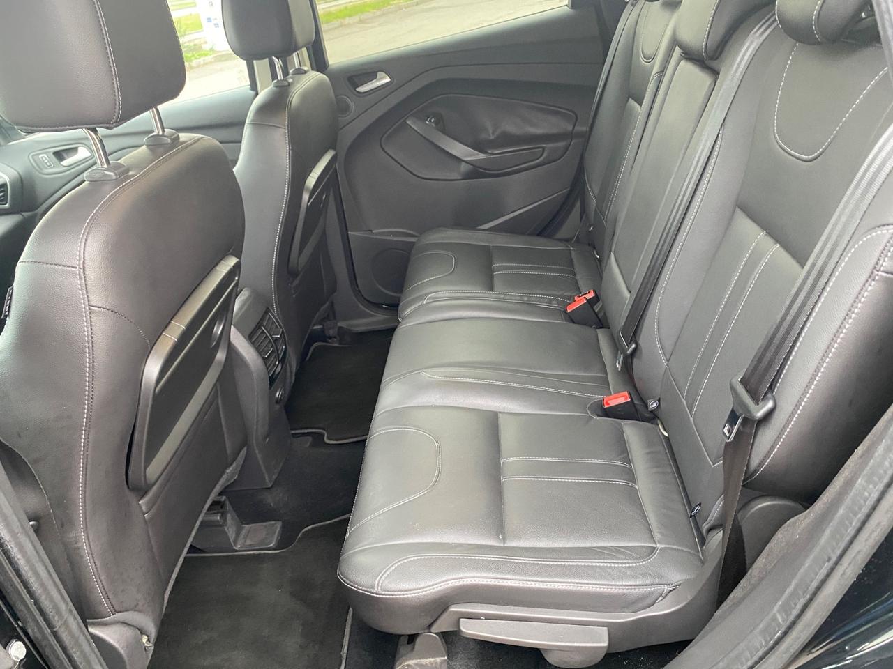 Ford Kuga 2.0 TDCI 163 CV 4WD Powershift Titanium