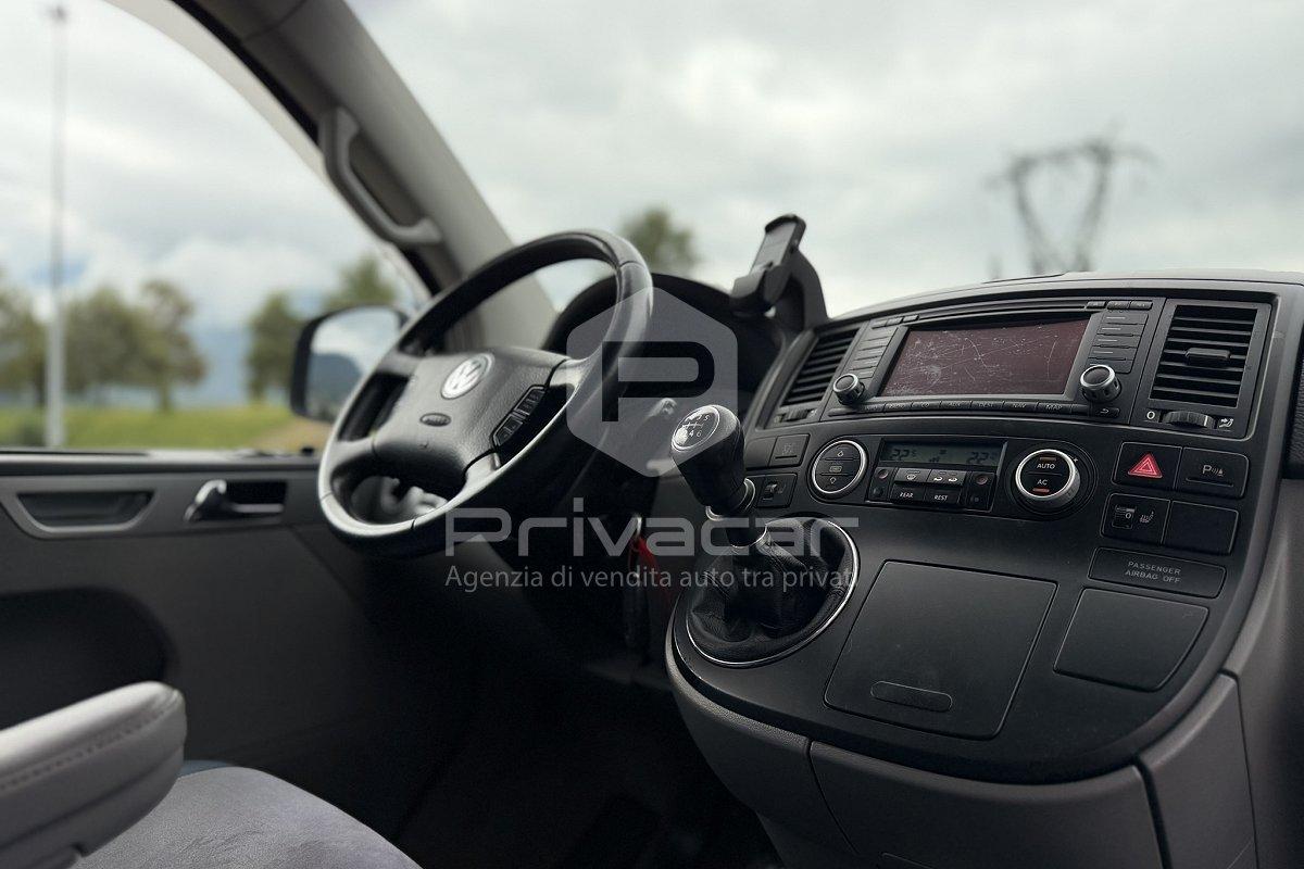 VOLKSWAGEN Multivan 2.5 TDI/174CV Highline