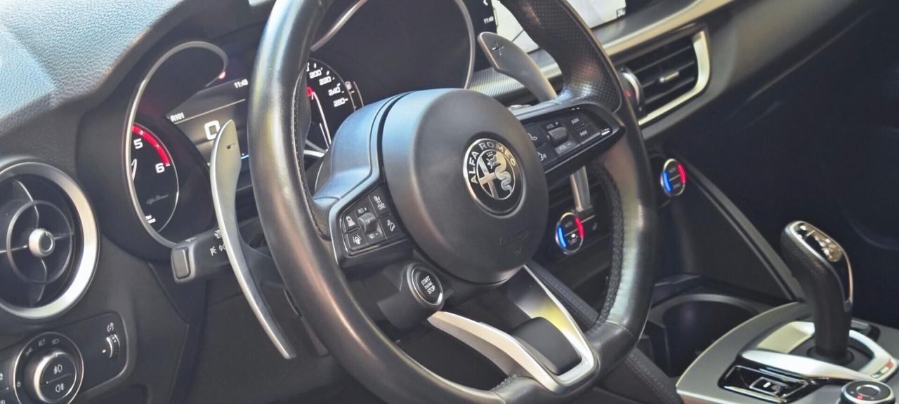 Alfa Romeo Stelvio 2.2 Turbodiesel 210 CV AT8 Q4 Veloce