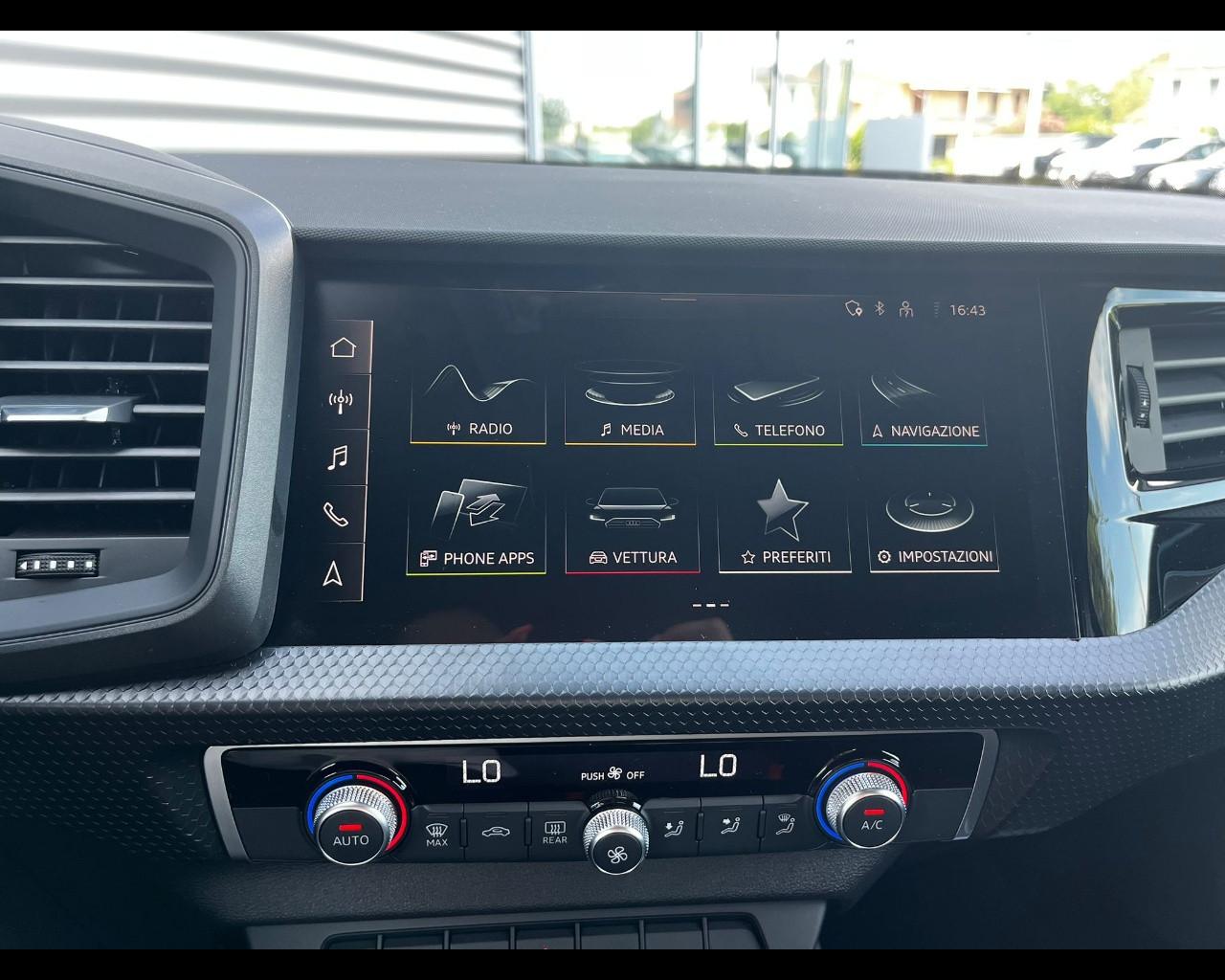 AUDI A1 ALLSTREET 30 TFSI S-TRONIC IDENTITY CONTRAST