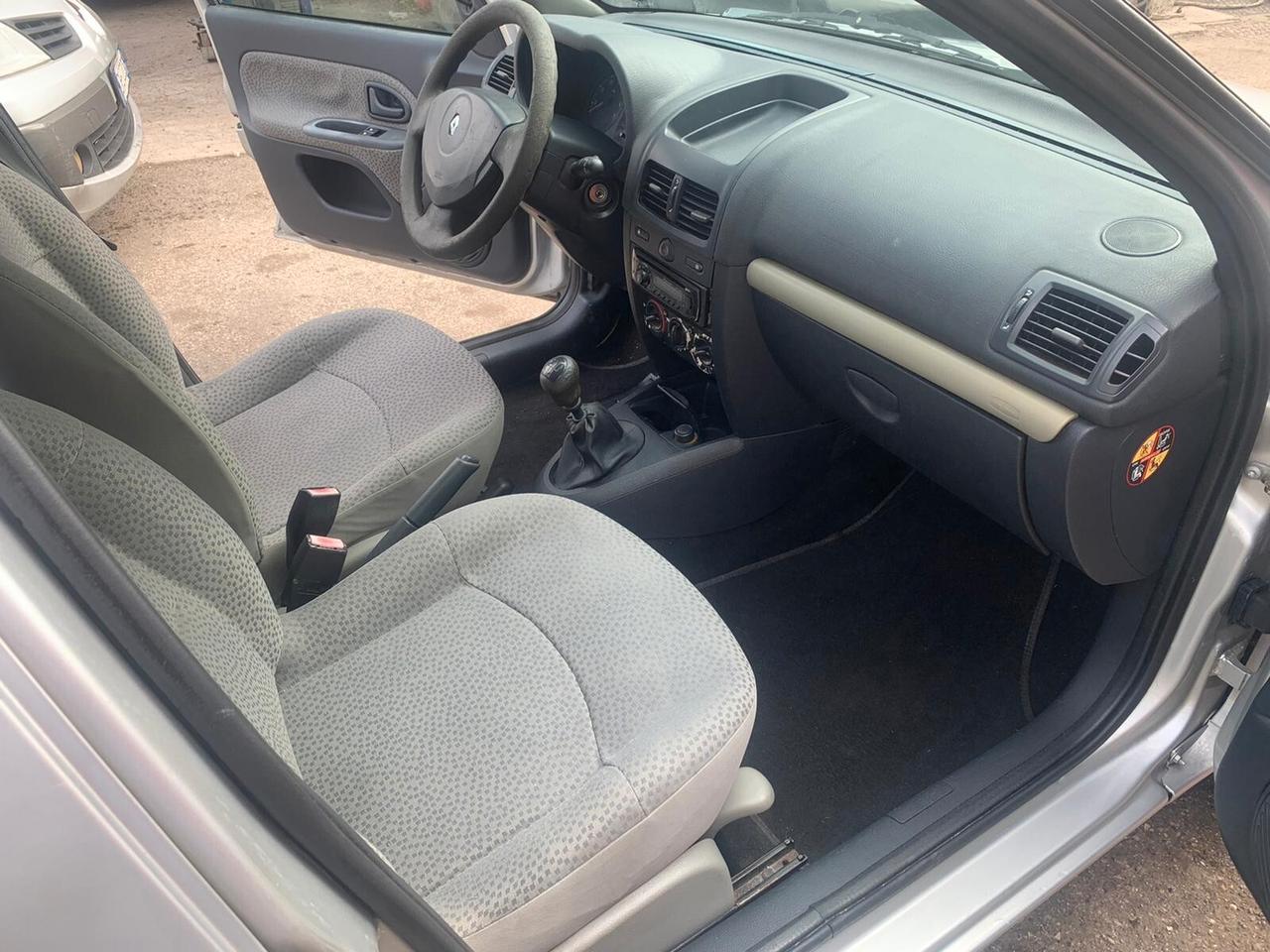 Renault Clio 1.2 16V cat 5 porte Confort Authentique