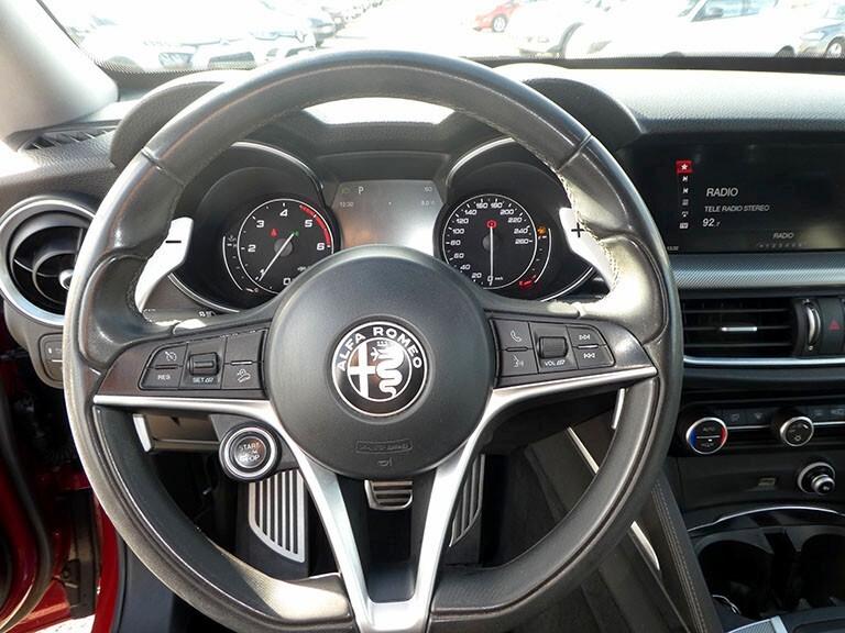 Alfa Romeo Stelvio 2.2 Turbodiesel 210 CV AT8 Q4 Executive