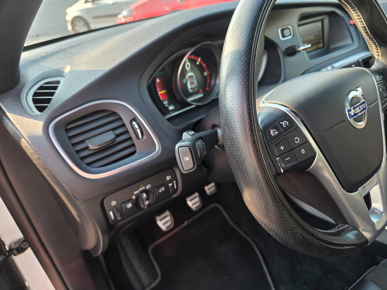Volvo V40 D2 1.6 R-design perfetta e garantita 12M