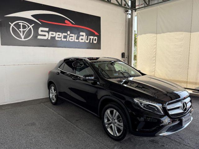 MERCEDES-BENZ GLA 200 CDI Automatic Premium