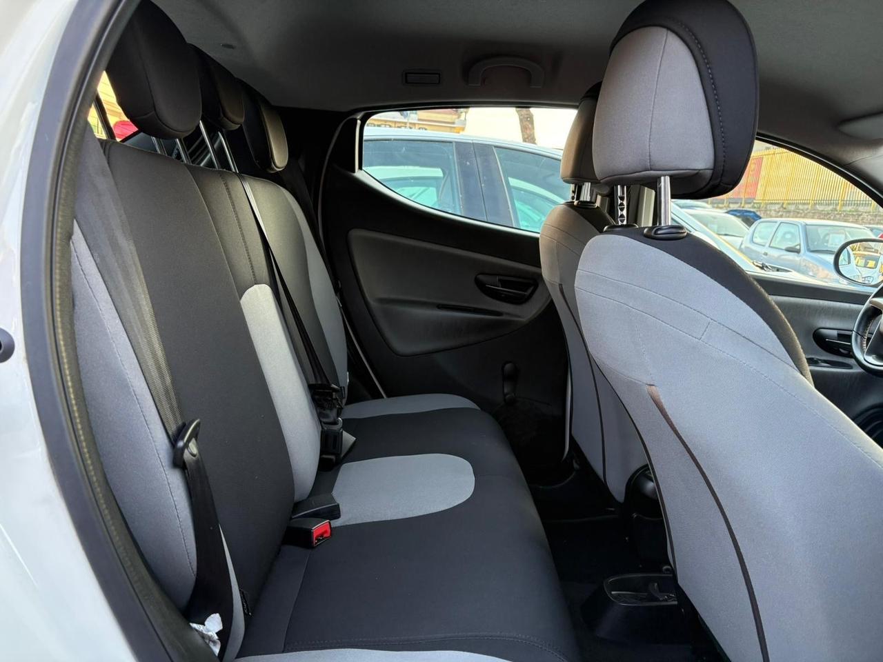 LANCIA YPSILON 1.3 DIESEL 95 (CV) 2014