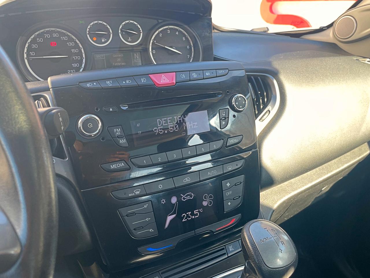 LANCIA YPSILON AUTOMATICA S&S Platinum TETTO APRIBILE