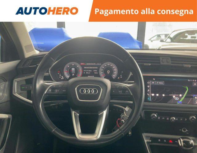 AUDI Q3 35 TDI S tronic Business Advanced