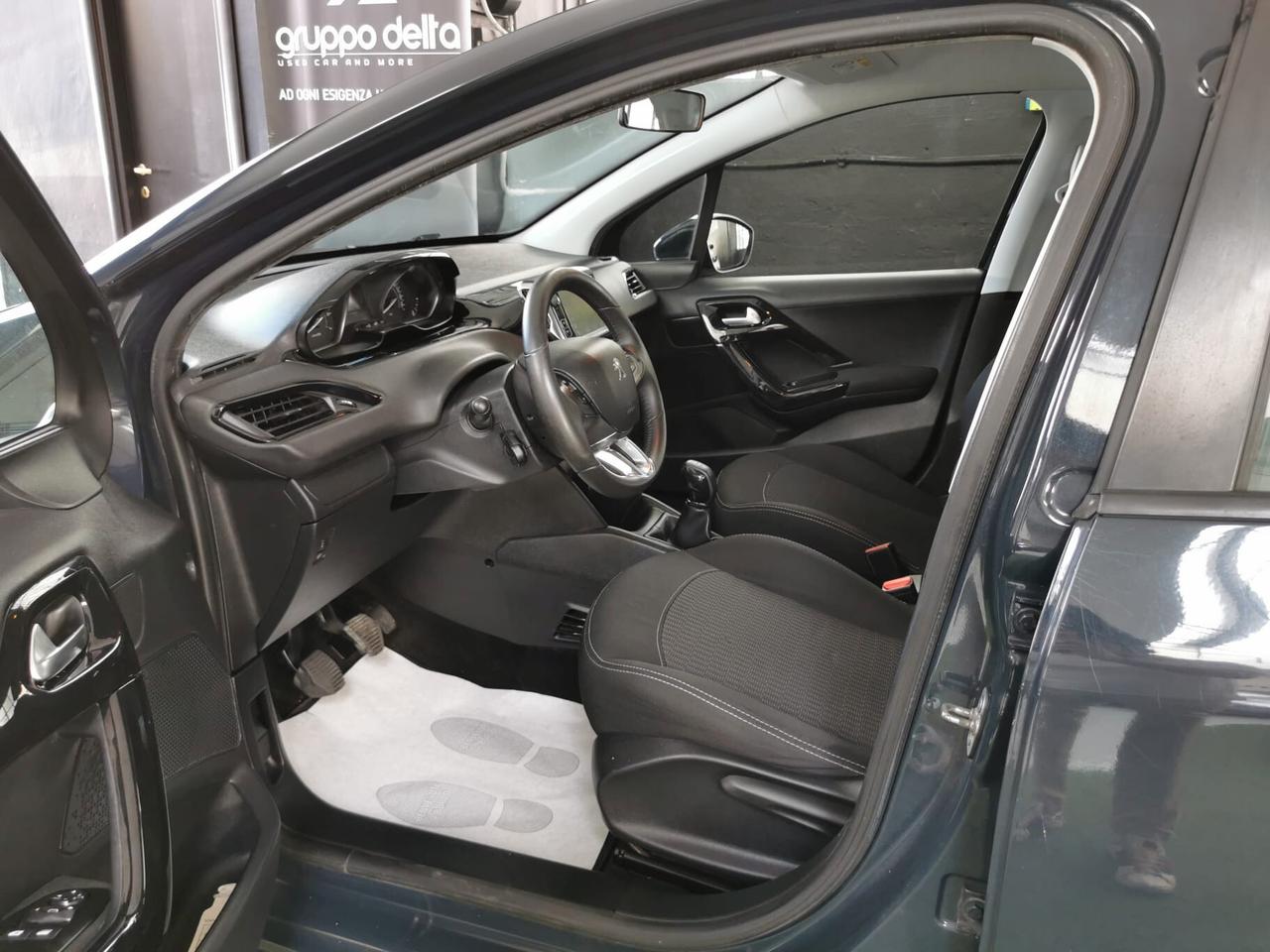Peugeot 208 PureTech Allure GARANZIA 12 MESI
