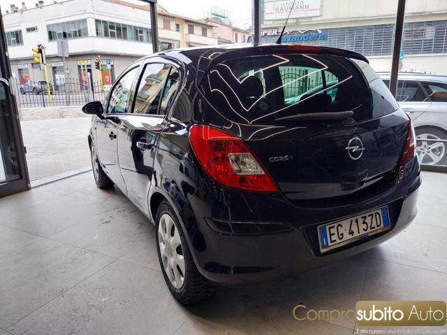 OPEL Corsa 1.2 5 porte ( Garanzia 12 Mesi)