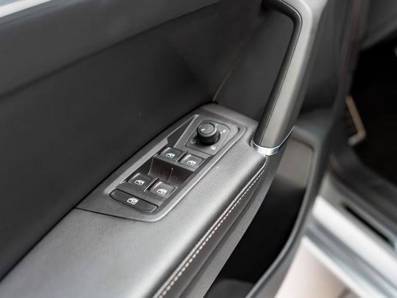 Volkswagen Touran 1.5 TSI DSG Goal 7 Posti Gancio 16" Cockpit