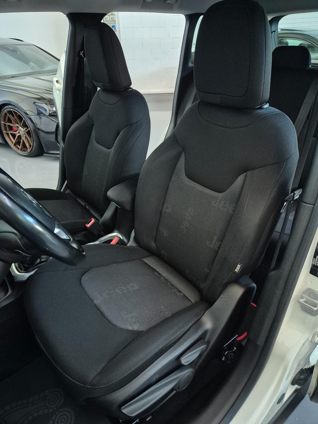 Jeep Renegade 1.6 Mjt 120cv Navi Clima Sensori di parcheggio