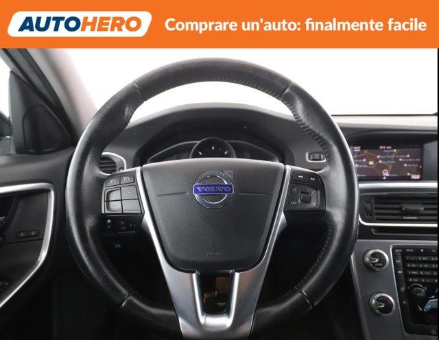 VOLVO V60 Cross Country D3 Geartronic Momentum