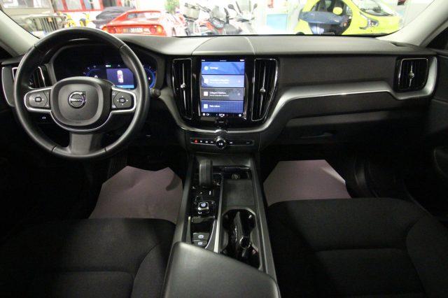 VOLVO XC60 B4 (d) AWD Geartronic Business