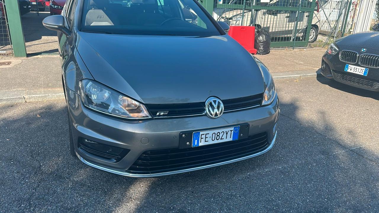 Volkswagen Golf 1.4 TSI DSG 5p. R-LINE BlueMotion Technology