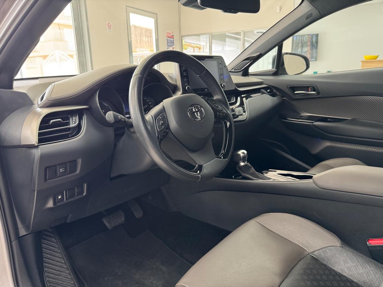 Toyota C-HR 2.0 Hybrid E-CVT Lounge