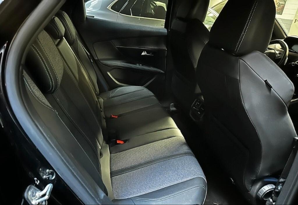 Peugeot 3008 BLUEHDI 130CV EAT8 SeS ALLURE PACK ( DIGITAL COCKPIT - FARI LED SENSORI POST. MIRROR )