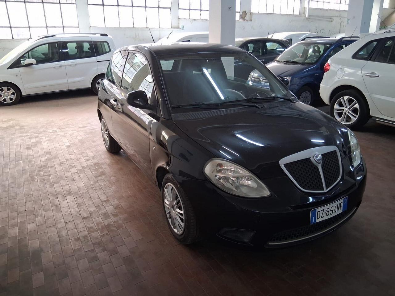 Lancia y 1.2 8V 60cv Ok Neopatentati