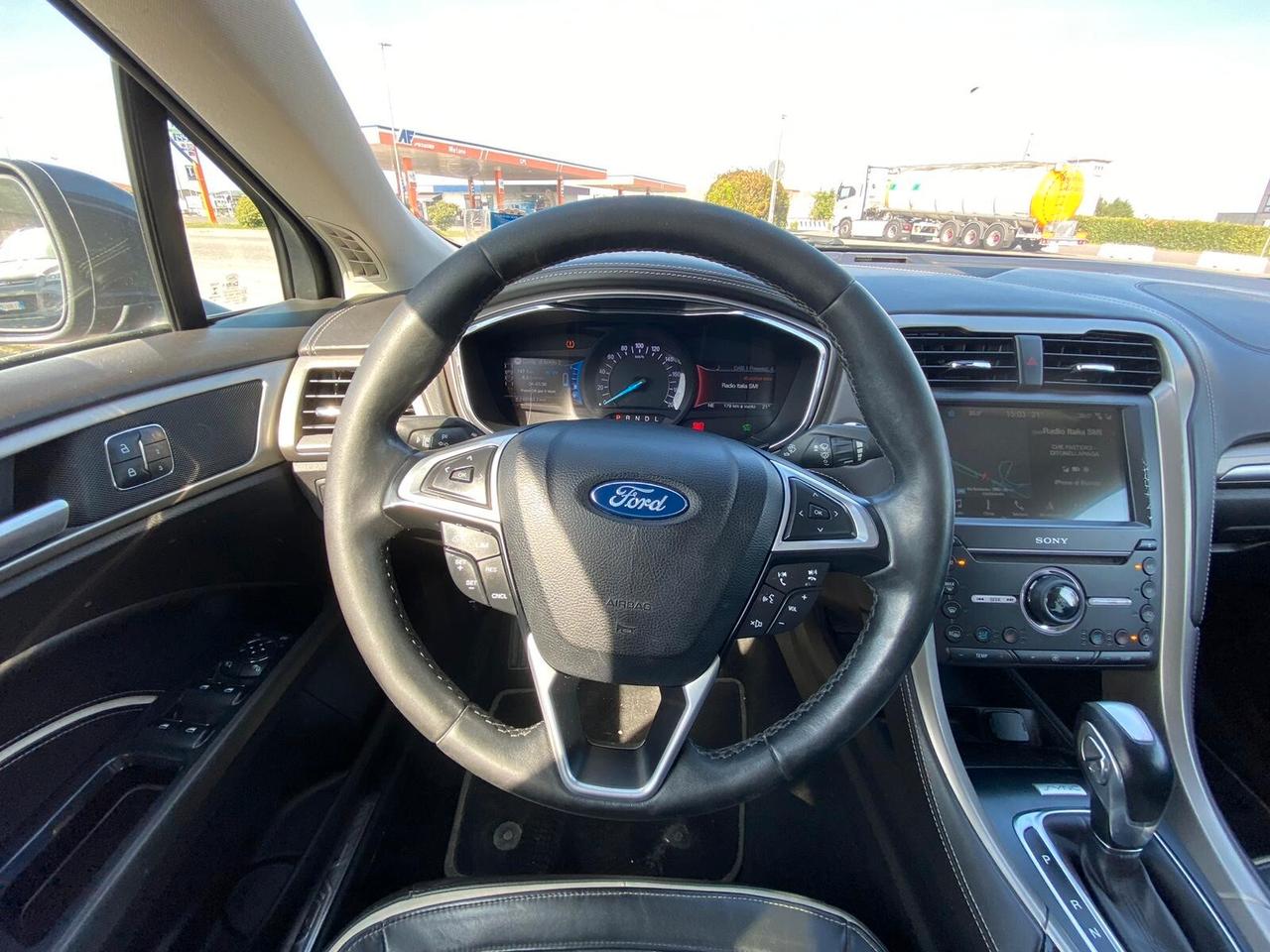 Ford Mondeo Full Hybrid 2.0 187 CV eCVT 4 porte Vignale