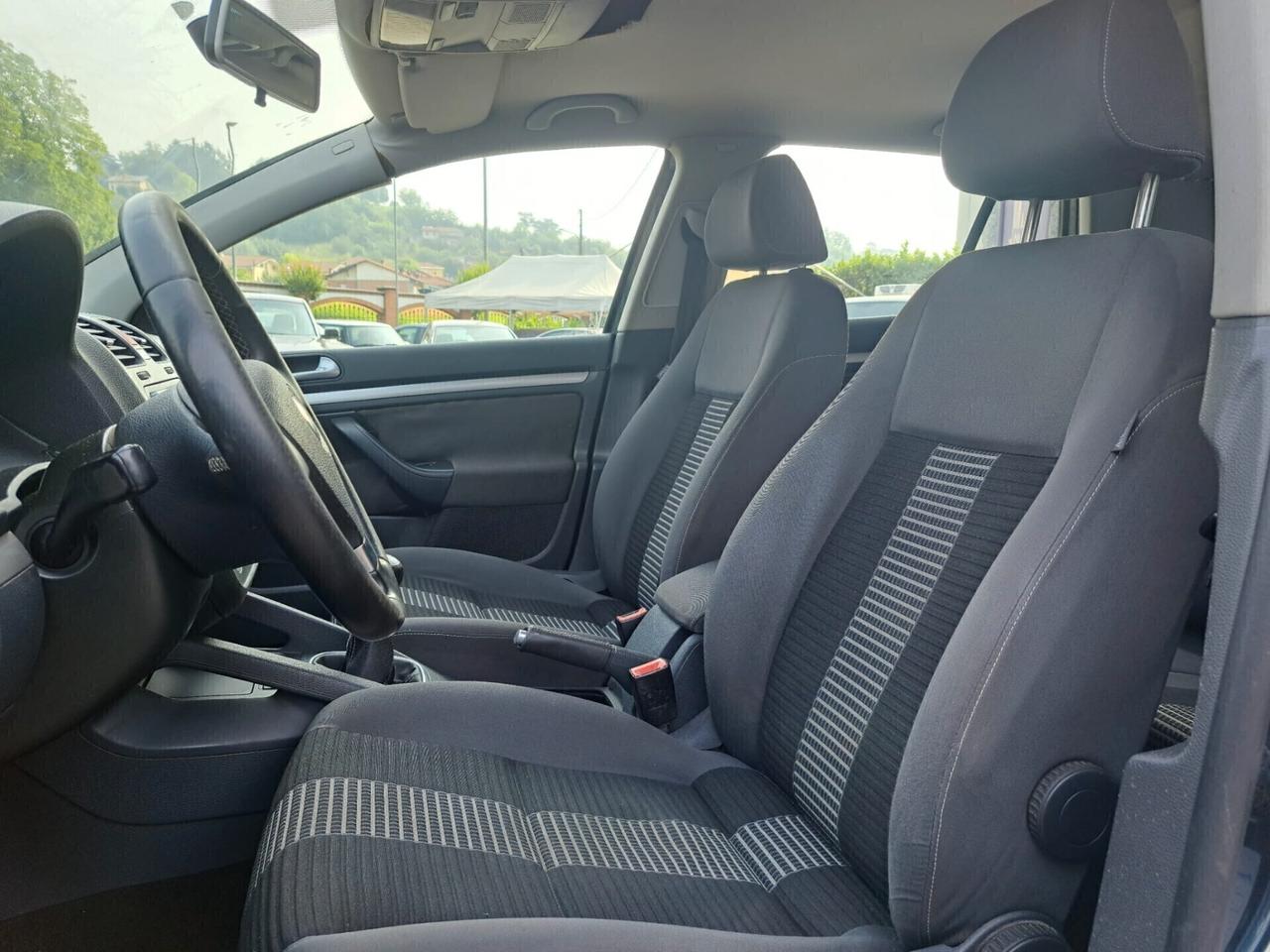 Volkswagen Golf 1.9 5p. / 105CV / OK NEOPATENTATI