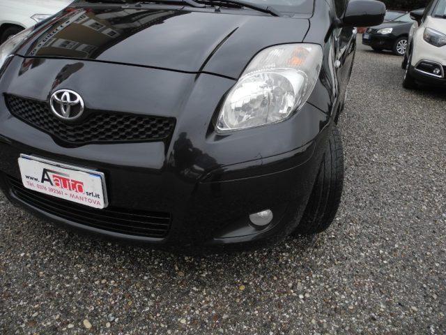 TOYOTA Yaris 1.4 D-4D DPF 5p. 6M - OK NEOPATENTATI - DA VETRINA