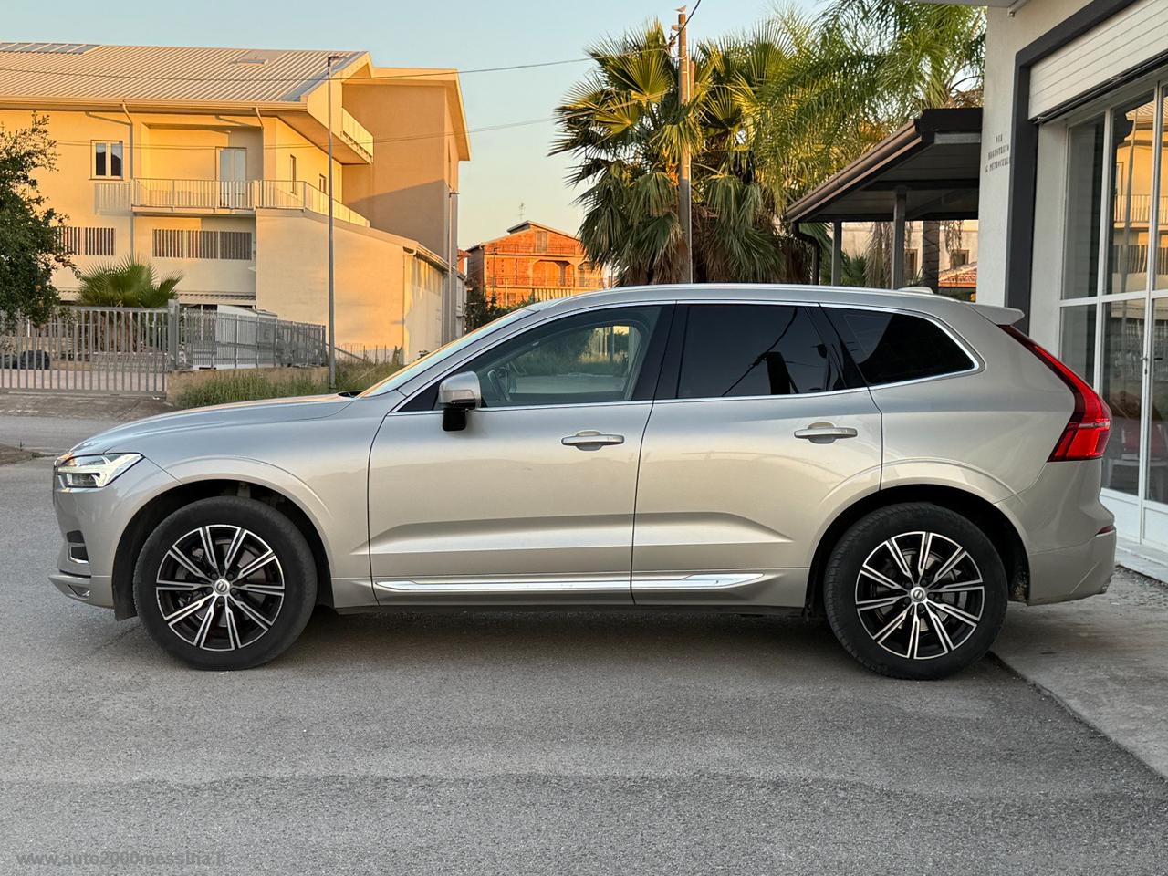VOLVO XC60 B4 AWD GEARTRONIC INSCRIPTION