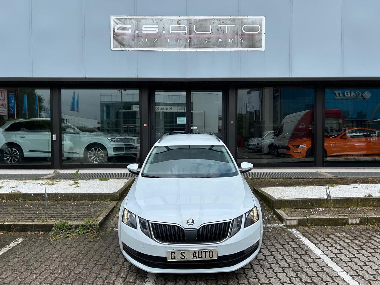 Skoda Octavia Wagon 1.6 tdi 115cv dsg VAN IVA ESP.