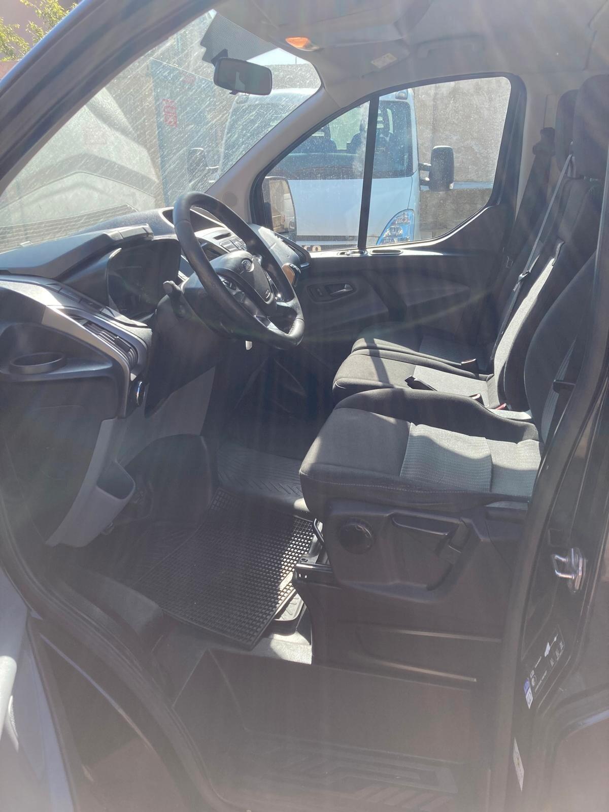 Ford Transit Custom Trasporto Persone 9 POSTI