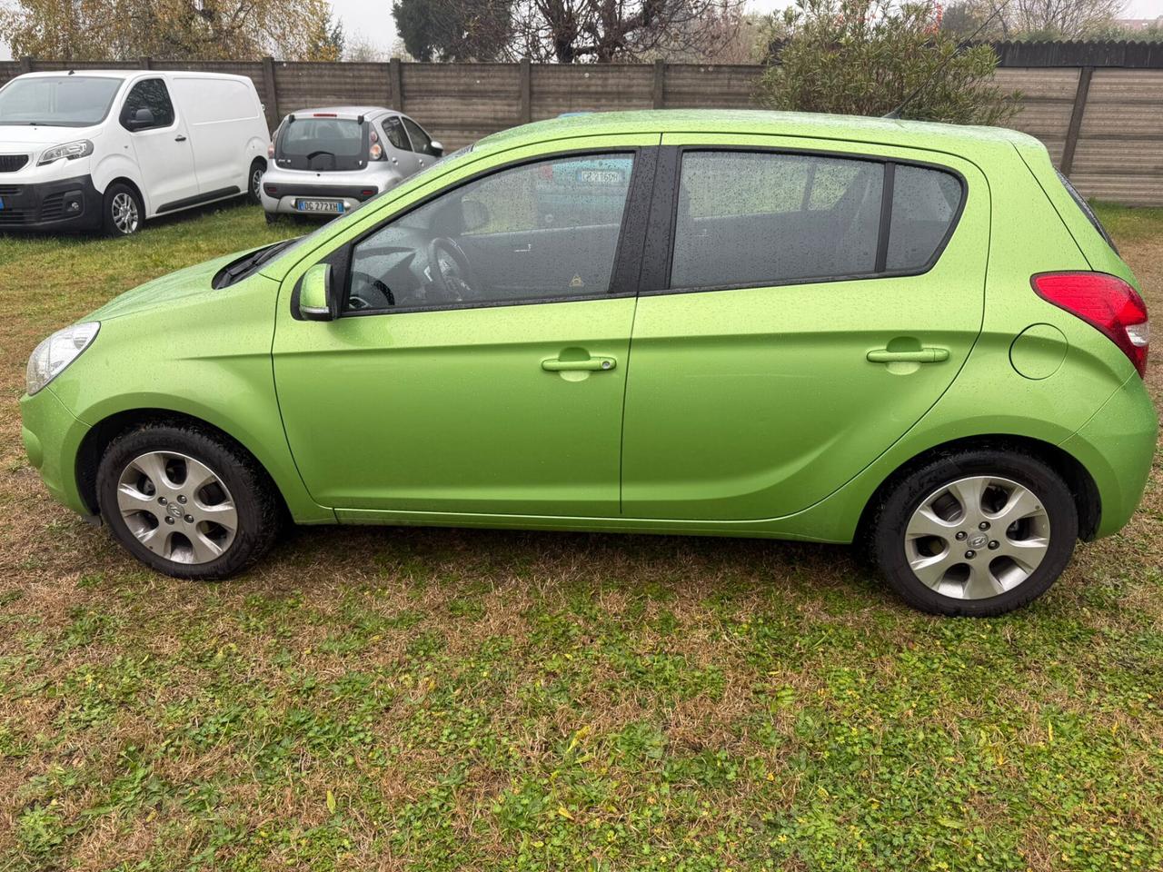 Hyundai i20 1.2 5p. ADATTA NEOPATENTATI