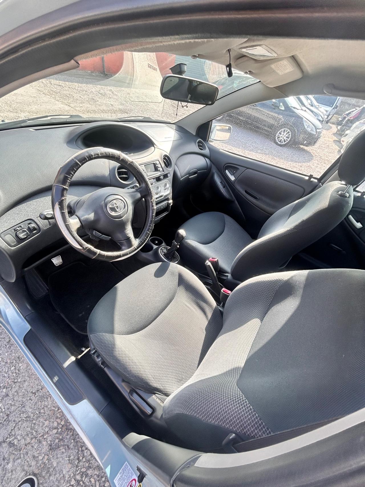 Toyota Yaris 1.4 tdi D-4D cat 5 porte Sol