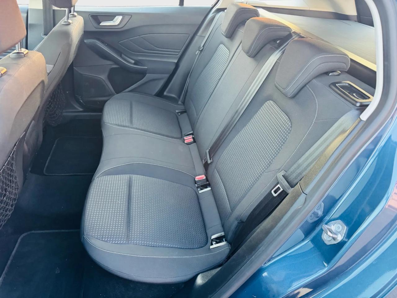 Ford Focus 1.5 EcoBlue business 2021 120.000km