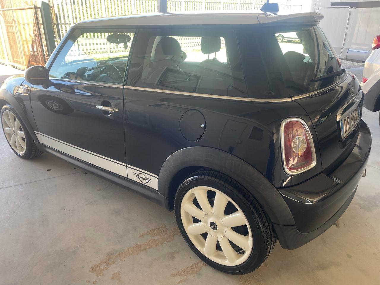 Mini 1.6 16V Cooper D Chili