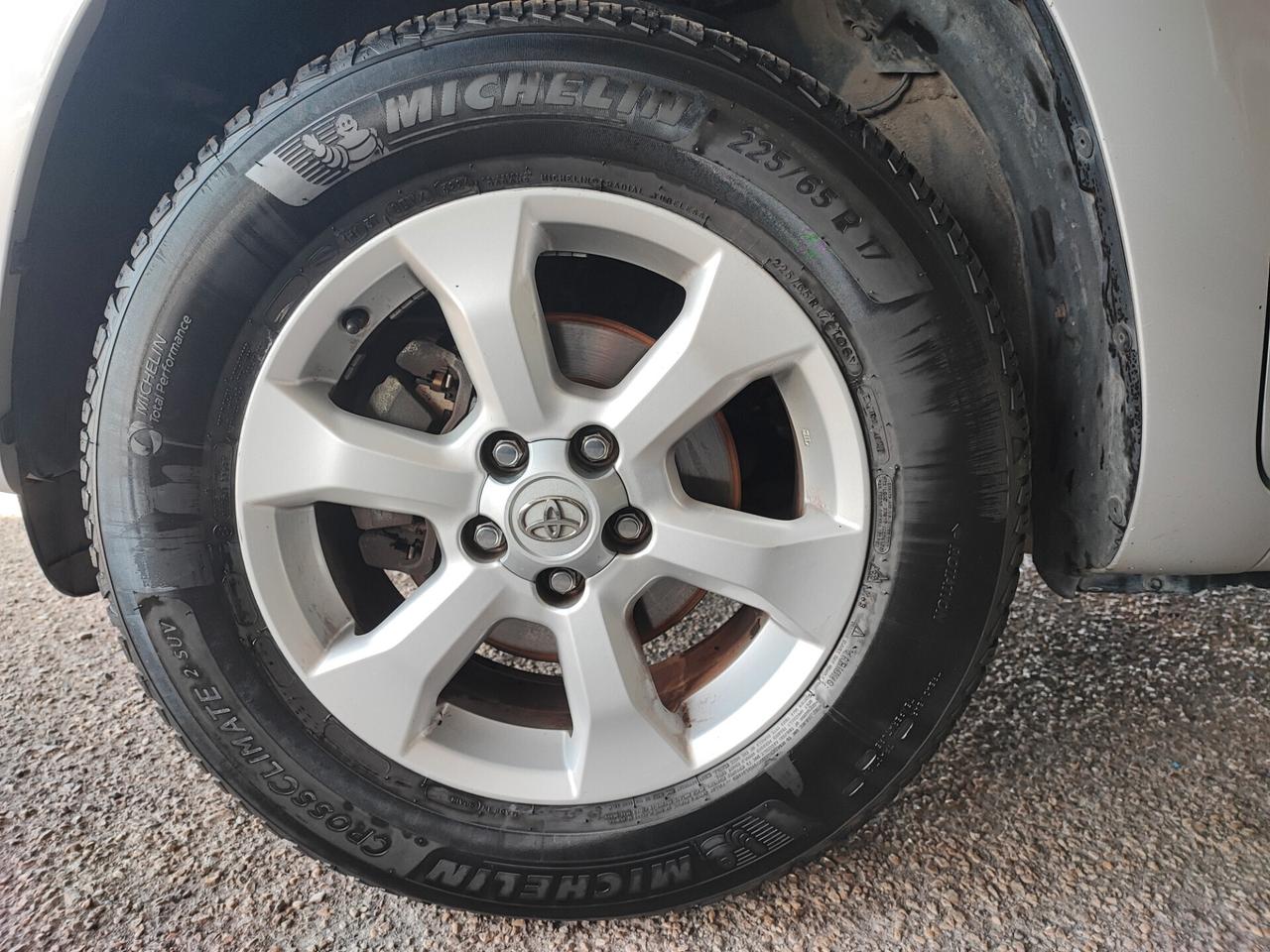 Toyota RAV 4 RAV4 Crossover 2.2 D-4D 150 CV DPF Exclusive GANCIO TRAINO