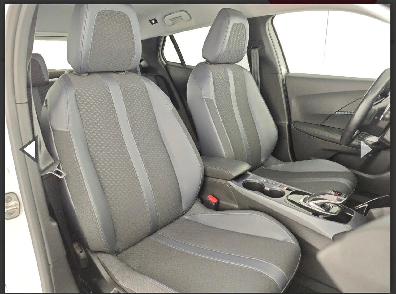 Peugeot 2008 BlueHDi 130 S&S EAT8 Allure Navi Pack