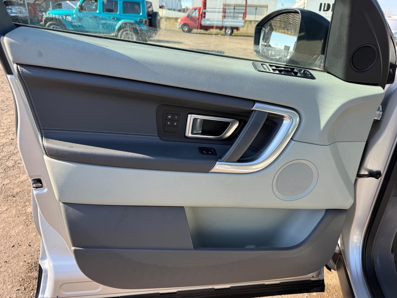 Land Rover Discovery Sport 2.0 TD4 180 CV HSE Luxury