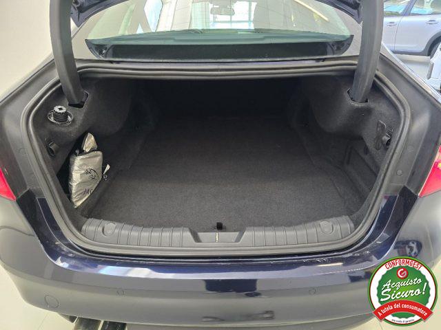 JAGUAR XF 2.0 D 180 CV aut. Portfolio