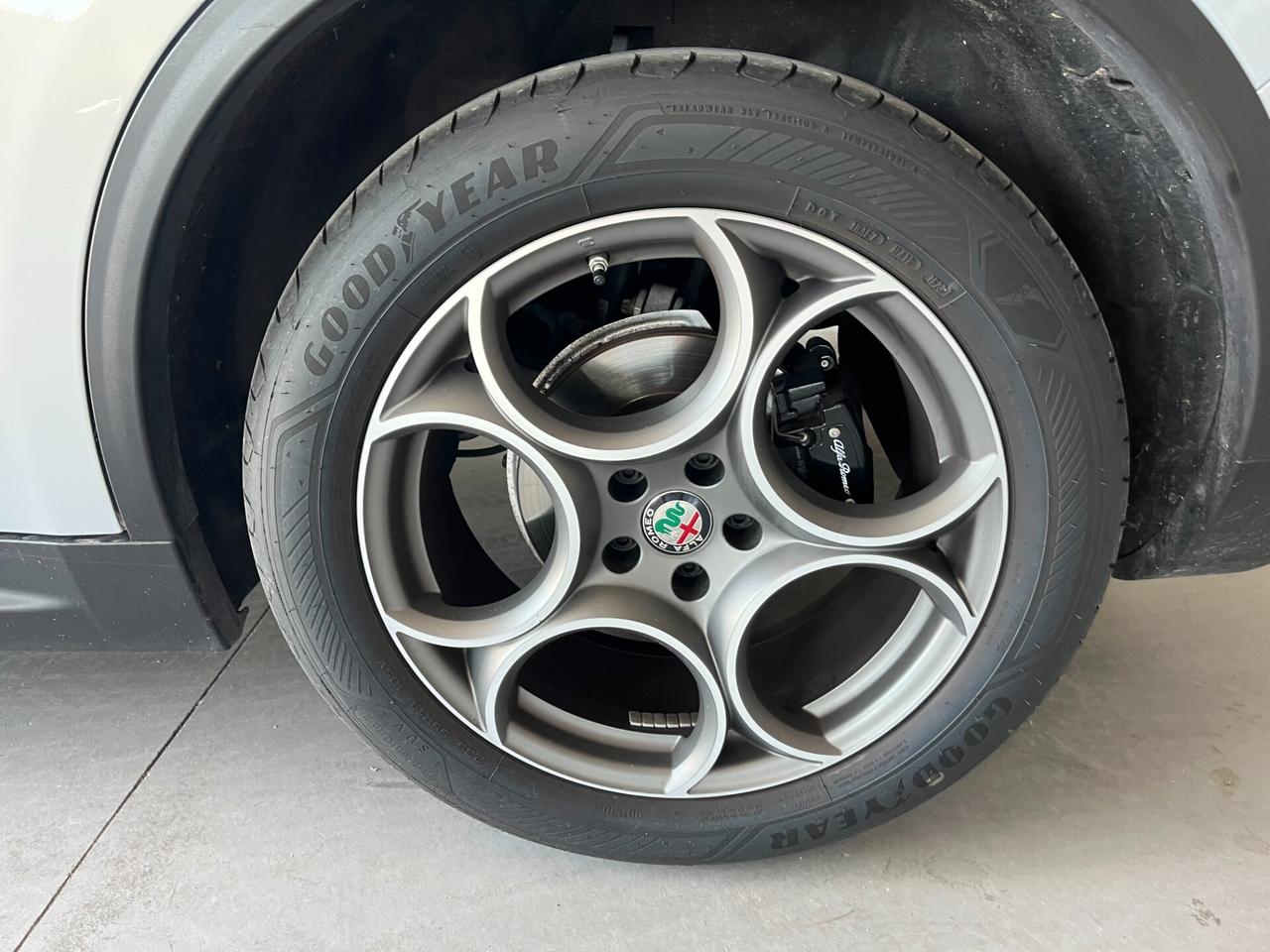 Alfa Romeo Stelvio 2.2 Turbodiesel 190 CV AT8 Q4 Sprint