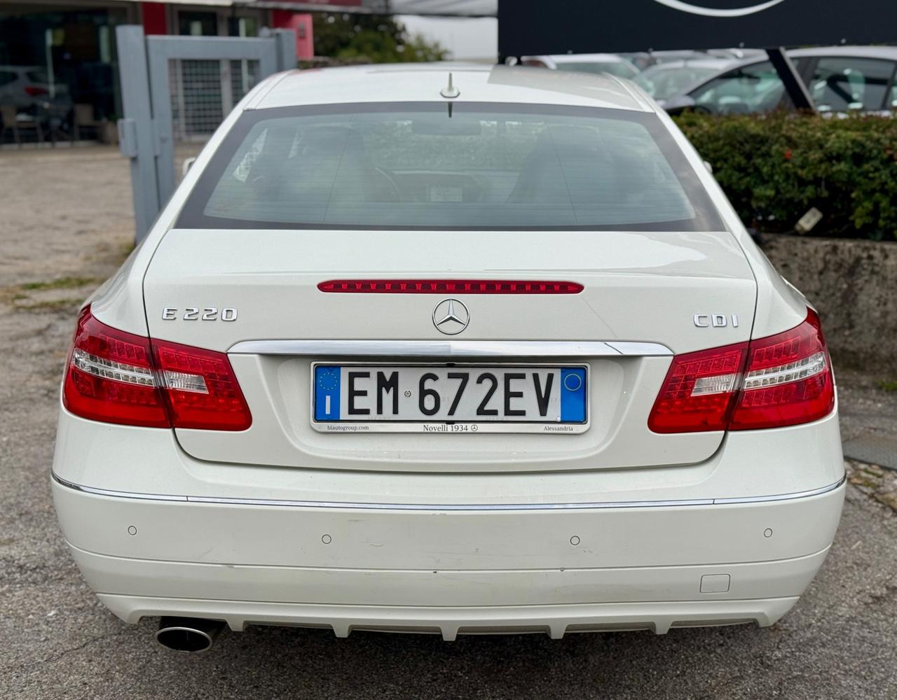 Mercedes-benz E 220 CDI Coupé BlueEFFICIENCY 2012