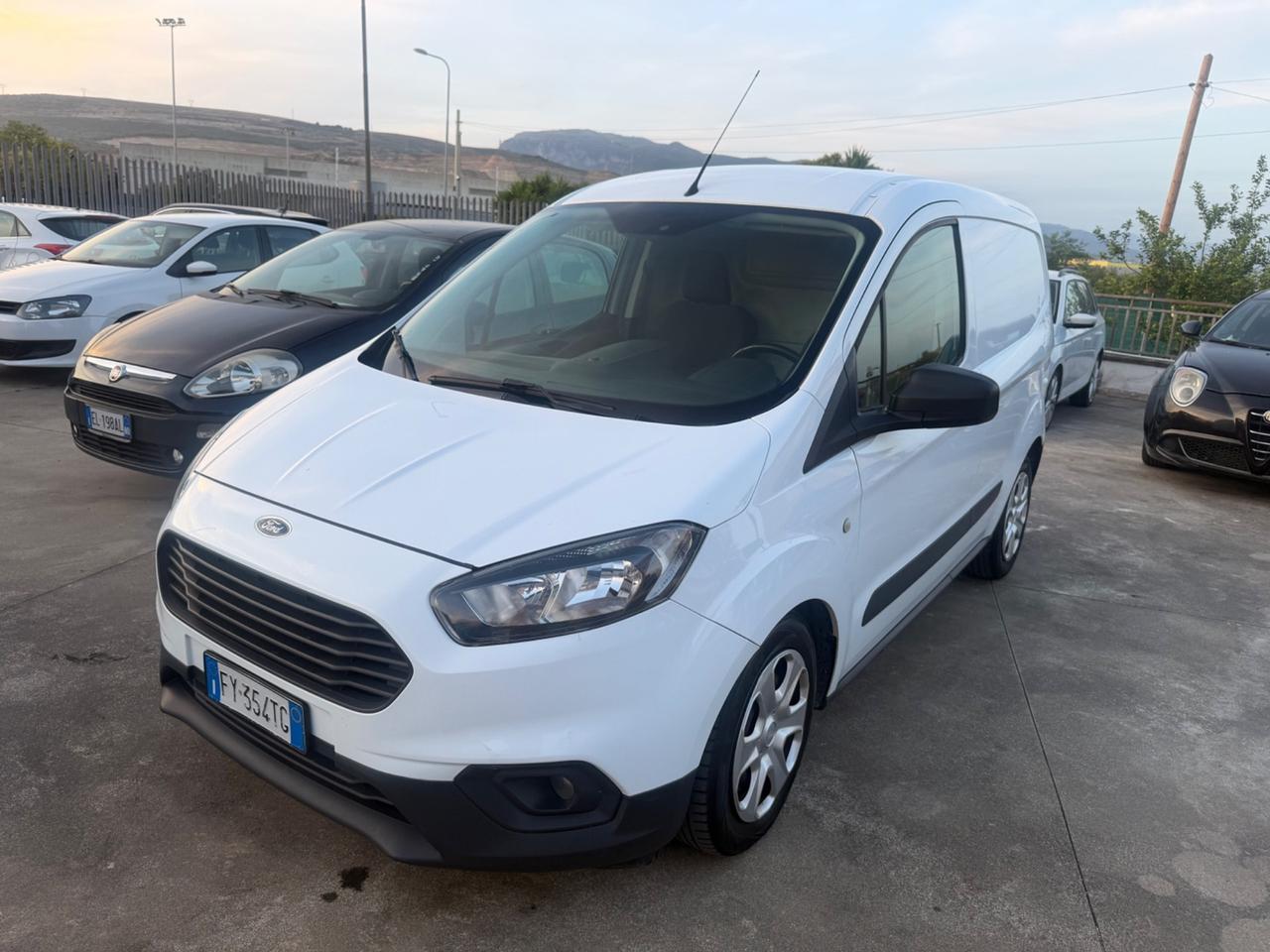 Ford transit courier