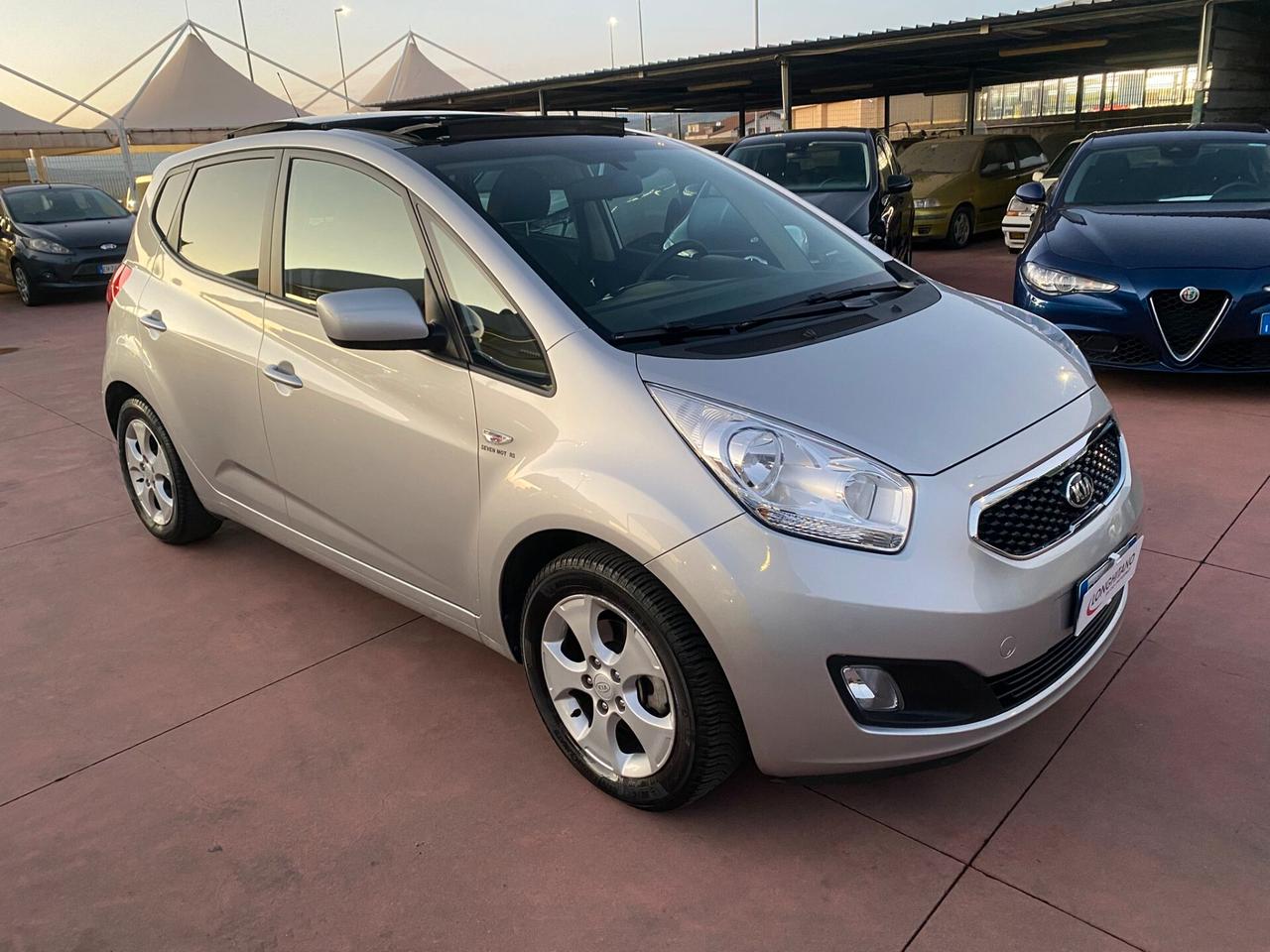 KIA VENGA 1.4 CRDI - 2015